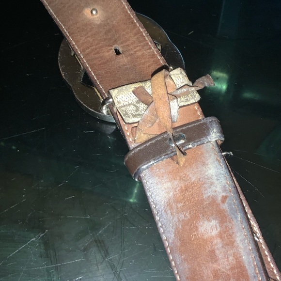 Gucci Brown Monogram Belt. Needs restoration. Selling as is. Sz. 38 - Picture 6 of 7